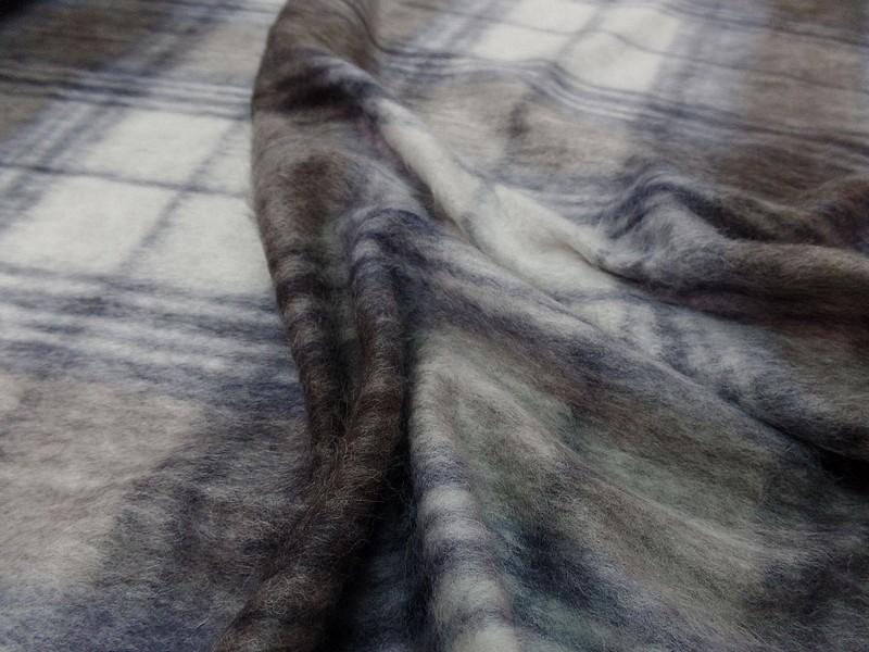 jersey de laine coloris gris fer – Jane et Françoise